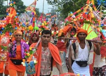 कांवड़ यात्रा में जल कहीं से भी भरें, शिव जी पर अभिषेक करते ही बन जाता है गंगा जल