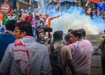 बीजेपी नेता की कार पर दागीं अंधाधुंध गोलियां, दहशत का माहौल