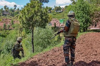सेना ने तीन आतंकियों को किया ढेर