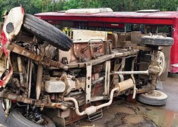जीप और टैंकर में भीषण टक्कर से आठ लोगों की मौत, 15 घायल