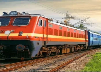 रेलवे ने उठाया सख्त कदम, रिजर्वेशन कोच में नहीं चढ़ पाएंगे जनरल टिकट वाले यात्री