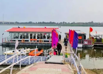 महाकुंभ में मिलेगी स्पीड बोट और मिनी क्रूज की सुविधा, मिनटों में होगी संगम तक की यात्रा