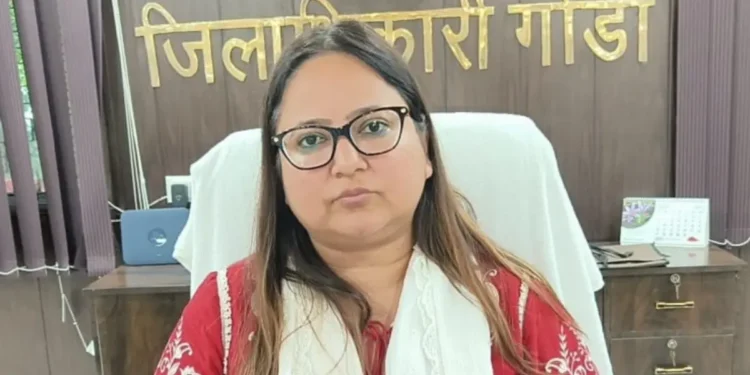 जिलाअधिकारी गोंडा नेहा शर्मा