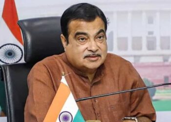 बोले गड़करी, सरकार ‘विषकन्या’ जैसी होती है