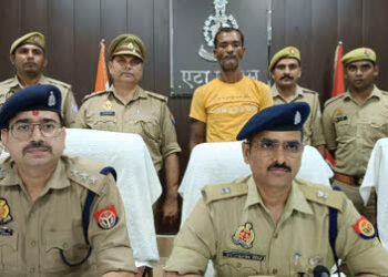 नाबालिग लड़की ने 38 साल के प्रेमी के साथ मिलकर कर दी मां की हत्या