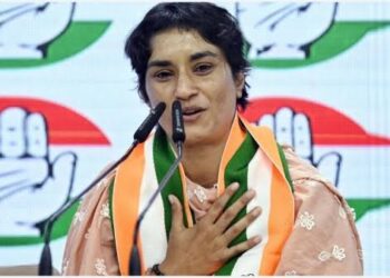 बोलीं विनेश, जब तक जिन्दा हूँ किसान, जवान और खिलाड़ियों के लिए लड़ती रहूँगी
