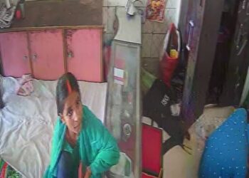 सराफा दुकान से तीन लाख का झुमका लेकर चम्पत हुई चार महिलाएं