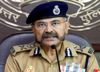 सीएम योगी ने खोला खजाने का पिटारा, पुलिसकर्मियों को 115 करोड़ की योजनाओं का दिया तोहफा, शहीद परिवारों का बढ़ाया मान