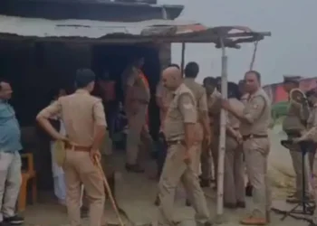 गरीब हिंदुओं को पैसे का लालच देकर करवाया जा रहा,धर्म परिवर्तन