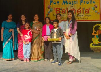न्यू एरा स्कूल के बाल मेला में बच्चों ने दिखाईं बाल लीलाएं