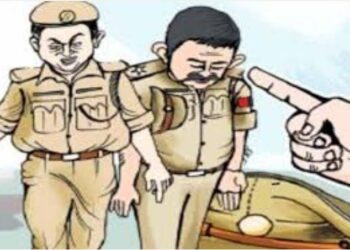 नोएडा सड़क हादसे में पांच लोगों की मौत, दो पुलिसकर्मी निलंबित