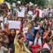 अब आरओ-एआरओ पर फंसा पेच, छात्र जमकर कर रहे नारेबाजी,आंदोलन जारी