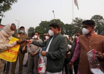 गलतियां सरकार करे खामियाजा जनता भुगते : मनोज तिवारी