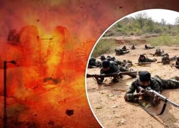 नक्सलियों एवं सुरक्षाबलों के बीच मुठभेड में एक जवान घायल