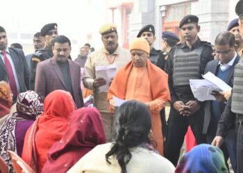 प्रत्येक पीड़ित की समस्या का समयबद्ध व पारदर्शी हो समाधान : योगी