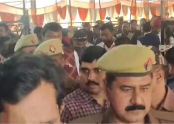 आपस में भिड़े भाजपा, सपा और बसपा कार्यकर्ता