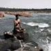 श्योपुर में कांग्रेस विधायक बाबू जंडेल ने विजयपुर सीट के लिए की तपस्या, वीडियो हुआ वायरल