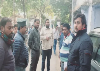 बकाया बिल वसूली करने गए बिजली विभाग के कर्मचारियों पर हमला