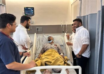 टीम इंडिया के पूर्व बल्लेबाज विनोद कांबली हॉस्पिटल में भर्ती, स्थिति नाजुक