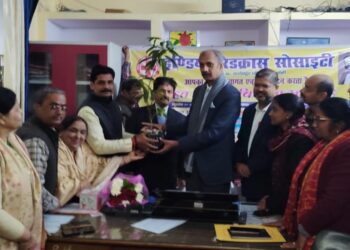 रेडक्रॉस सोसाइटी ने वितरित किए कंबल, हाइजेनिक किट, मास्क व पल्स ऑक्सीमीटर