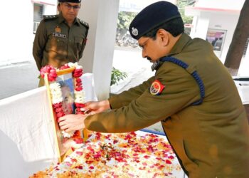 पूर्व प्रधानमंत्री के सुविचारों पर चलकर जीवन को बनाएं सफल : एसपी