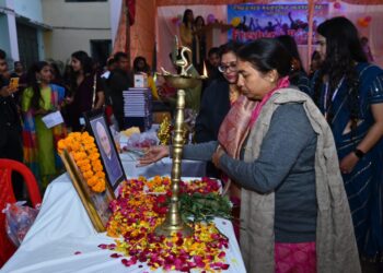 अभिषेक मिस्टर फ्रेशर व शिवानी बनी मिस फ्रेशर 2024