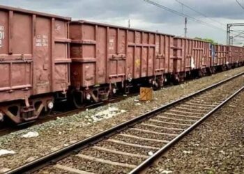 महाकुंभ तक प्रयागराज के बाहर से ही जाएंगी मालगाड़ी
