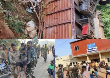 75 ग्रामीणों से भरा मिनी ट्रक खाई में गिरा, पांच की मौत, 70 घायल