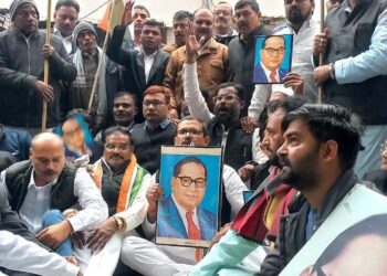 बीजेपी ने संविधान और बाबा साहेब अंबेडकर का किया अपमान