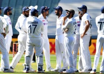 ऑस्ट्रेलिया ने 184 रन से जीतकर सीरीज में दो-एक से बनाई अजेय बढ़त