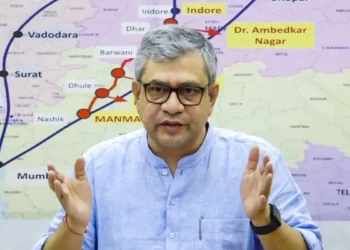 मनमाड़ रेल लाइन की पीएमवो से होगी निगरानी, 19 गांवों से ली जाएगी जमीन