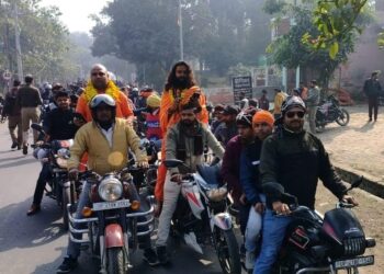 पंचमुखी हनुमान मंदिर से महादेवा तक निकली सनातन जागरूकता रैली