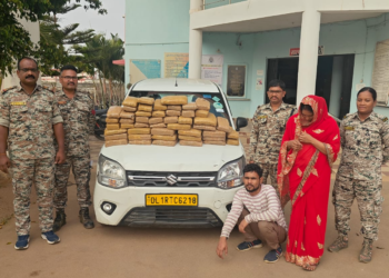 महिला समेत दो तस्कर गिरफ्तार, पुलिस ने बरामद किया 68 किलो गांजा