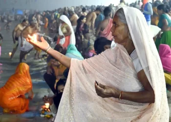 महाकुंभ में महिलाओं के अश्लील वीडियो बनाए जाने का आरोप, एफआईआर दर्ज