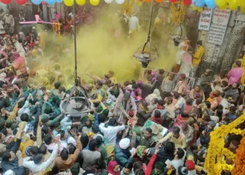 सदियों पुरानी परंपरा तोड़ेगा वृंदावन, विधवाएं होली खेलकर बनाएंगी विश्व रिकॉर्ड