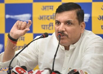 पहलगाम हमले से ध्यान भटकाने की कोशिश कर रही है मोदी सरकार : संजय सिंह