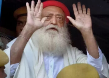 गुजरात हाईकोर्ट से आसाराम को राहत, सात जुलाई तक बढ़ाई अस्थायी जमानत