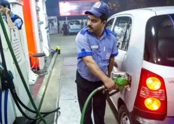 उम्र पूरी करने वाले वाहनों को दिल्‍ली में अब नहीं मिलेगा ईंधन