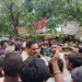 युवक का शव रखकर मालीपुर चौराहे पर जाम लगाया