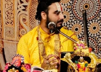 श्रीकृष्ण की बाल लीलाओं से सराबोर हुआ पंडाल, श्रद्धा में डूबे श्रद्धालु