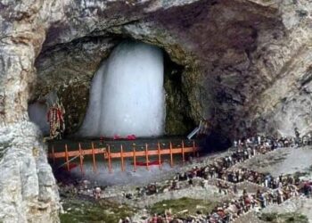 कड़ी सुरक्षा व्यवस्था के बीच 7541 तीर्थयात्री करेंगे बाबा बर्फानी के दर्शन
