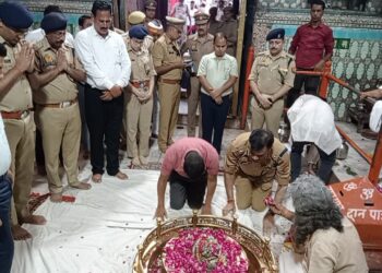 लोधेश्वर के श्रावणी मेले की तैयारियों का कमिश्नर व आईजी ने लिया जायजा