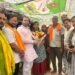 जापान से लौटी पूजा को राज्य मंत्री ने गांव पहुंचकर किया सम्मानित