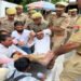 कांवड़ यात्रा पर पुलिसिया बर्बरता: फीस नियंत्रण कानून की मांग पर छात्रों की गिरफ्तारी