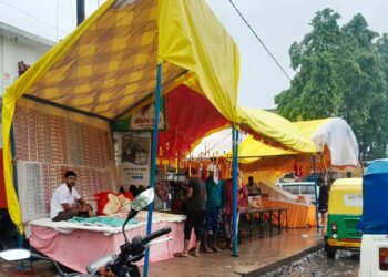 रक्षाबंधन से पहले बारिश ने बिगाड़ा मिठास का स्वाद