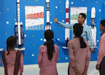 अब यूपी से होगा फ्यूचर साइंटिस्ट, स्पेस आन व्हील्स बस के माध्यम बच्चों तक पहुंचेगी मोबाइल प्रयोगशाला