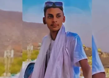 पटाखे जलाने को लेकर हुआ विवाद, चाकू से गोदकर की 18 साल के युवक की हत्या