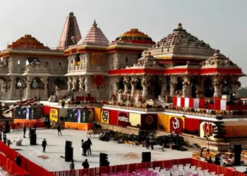 राम मंदिर ध्वजारोहण समारोह से व्यापारियों के चेहरे पर लौटी रौनक