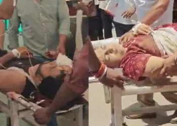 कलयुगी पिता ने लाइसेंसी बंदूक से बेटे-बहू को भूना; 40 मिनट तक दरवाजे पर तड़पते रहे मासूम, बेटे की मौत