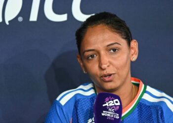 साउथ अफ्रीका से मिली हार पर भड़कीं कप्तान हरमनप्रीत, खराब गेंदबाजी और फील्डिंग को ठहराया जिम्मेदार